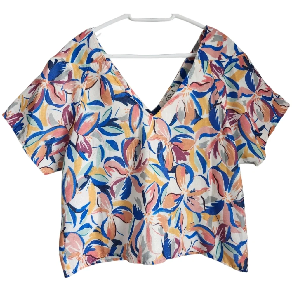 Molly Bracken Multicolor Floral V-Neck Top - Picture 3 of 6